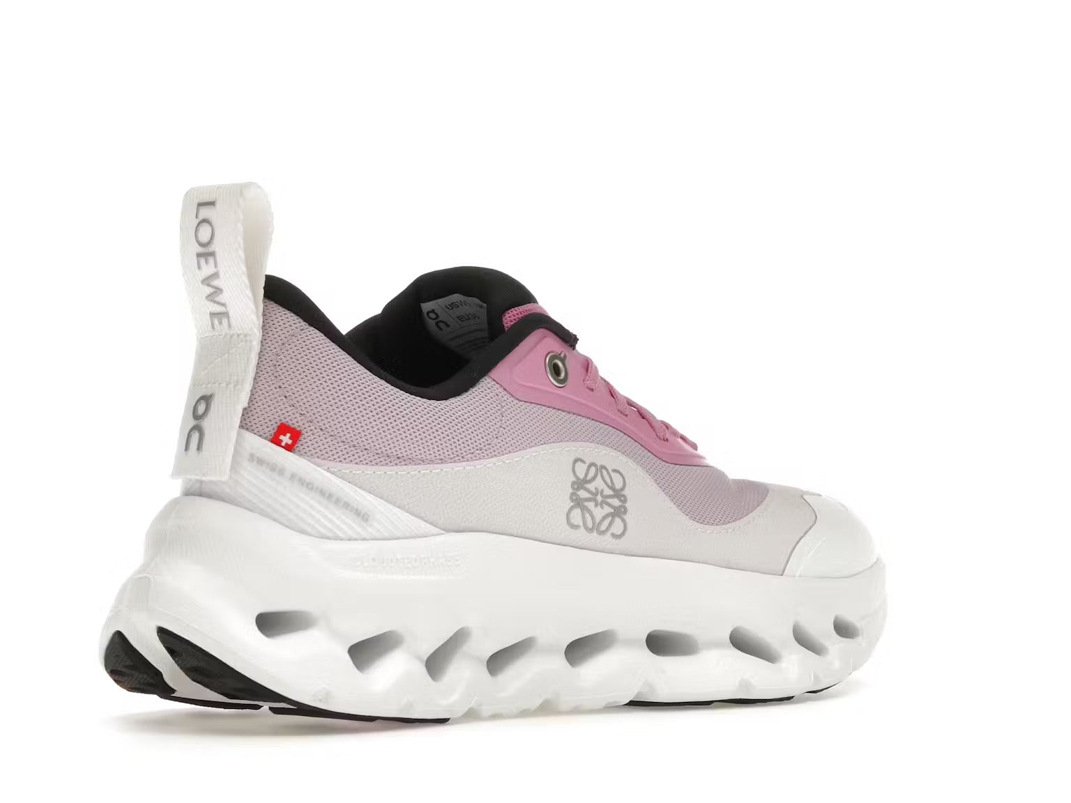 On RunningxLOEWE Cloudtilt